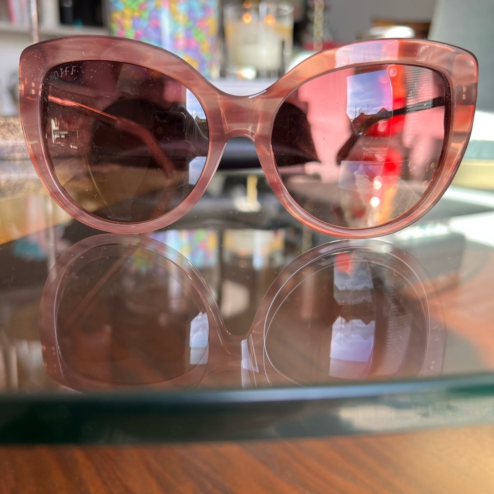 Women's Pink Diff Sunglasses - Picture 5 of 5
